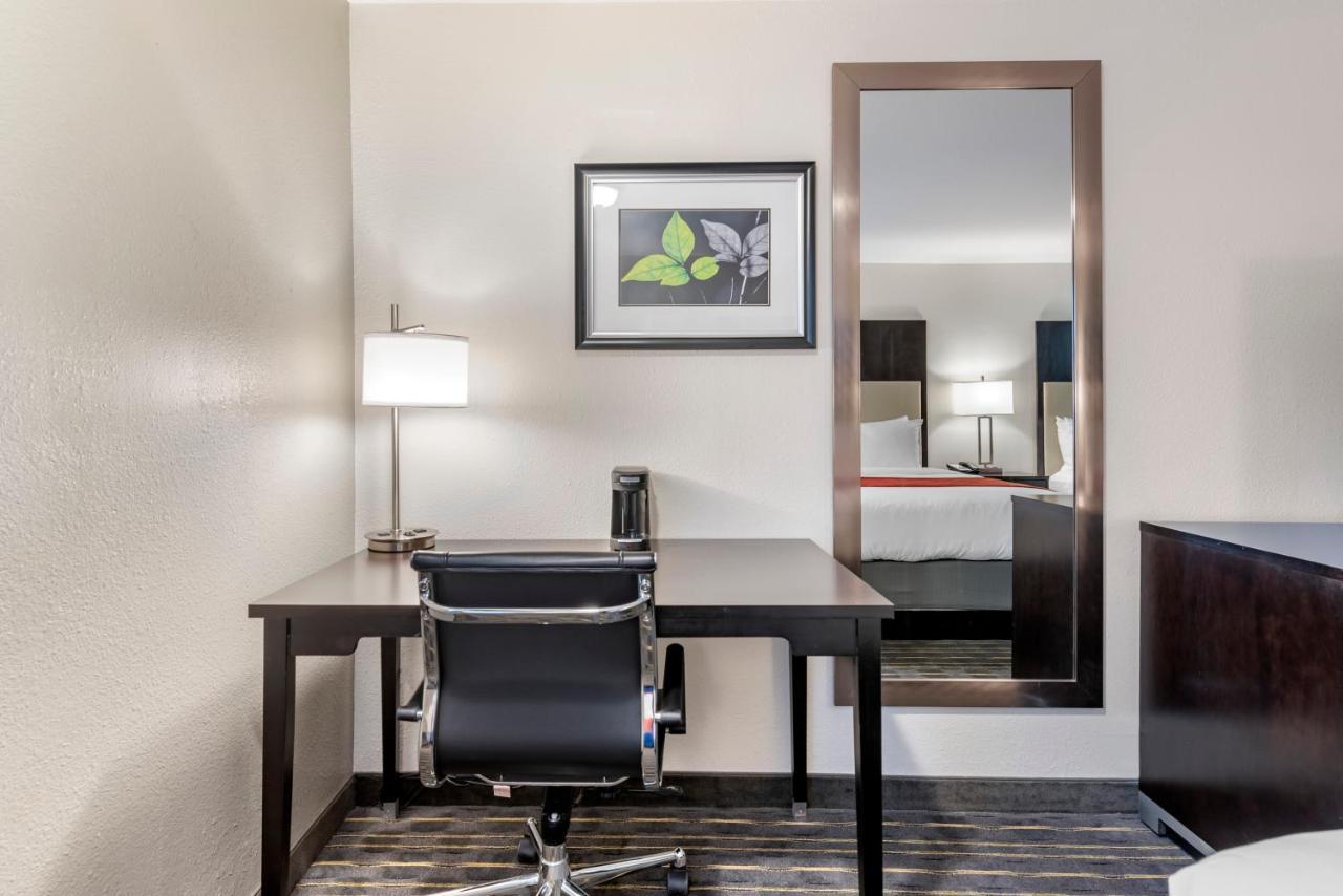 Comfort Inn & Suites Tigard Near Washington Square Esterno foto