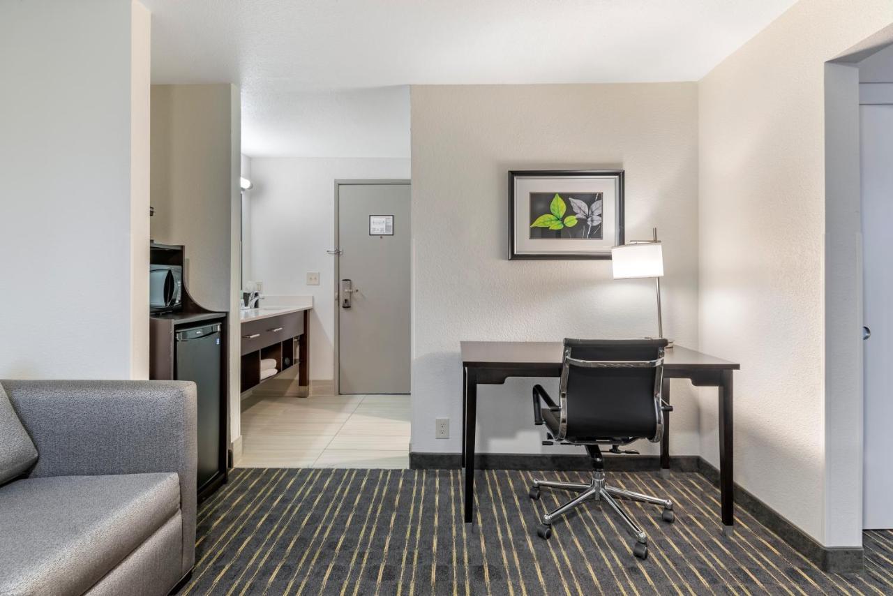 Comfort Inn & Suites Tigard Near Washington Square Esterno foto