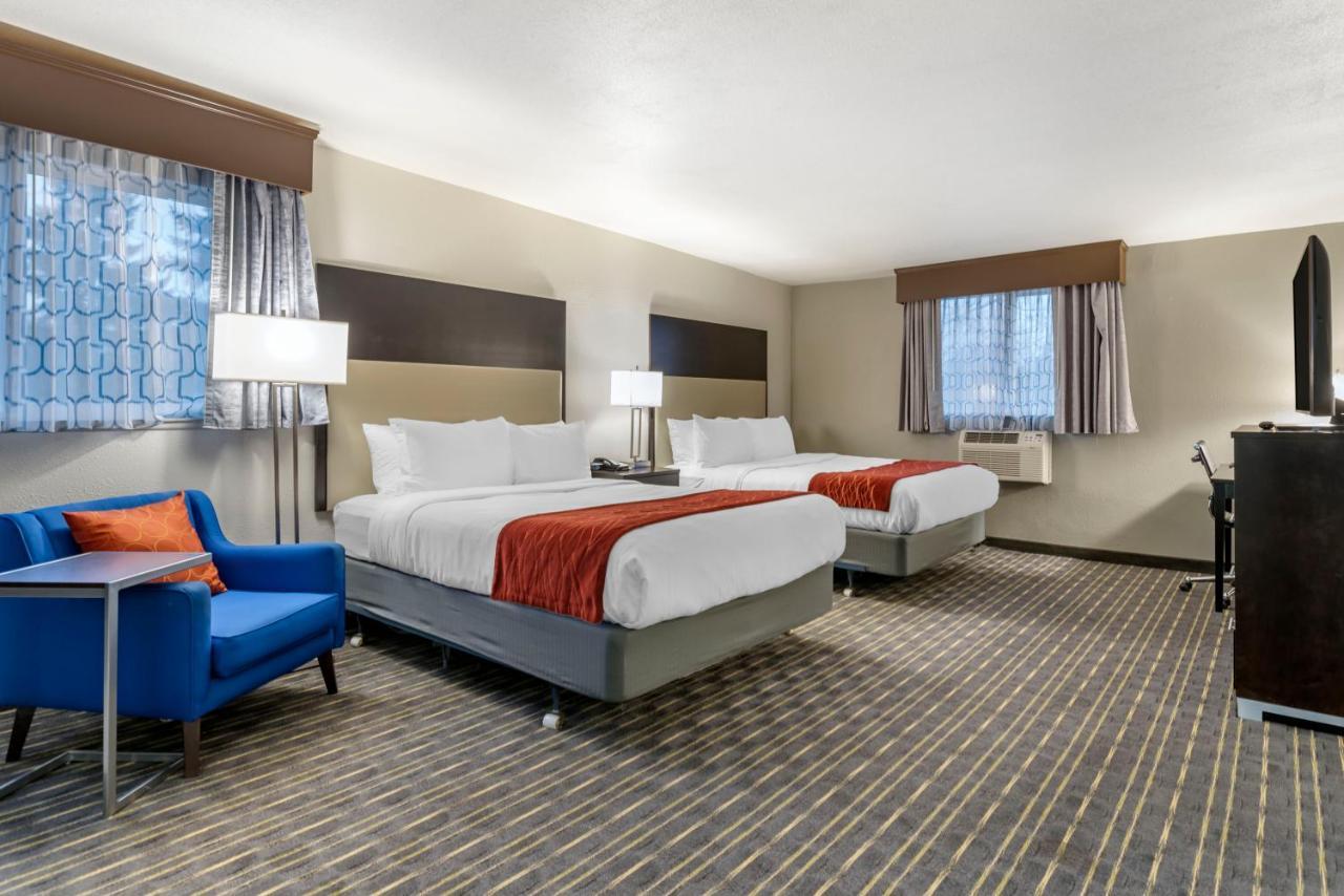 Comfort Inn & Suites Tigard Near Washington Square Esterno foto